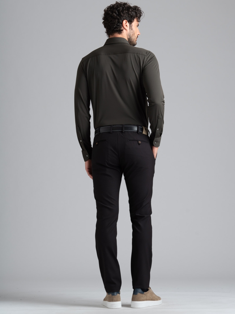 Camisa de hombre TECNO verde cuello semifrancés