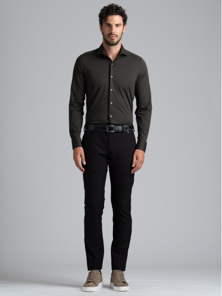 Camisa de hombre TECNO verde cuello semifrancés