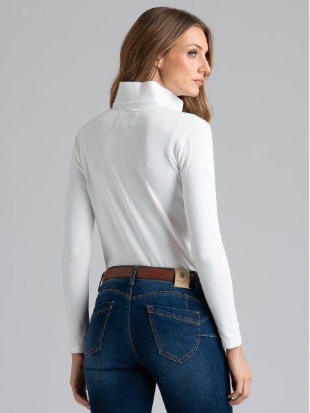 Polo de mujer de punto elástico con cuello alto