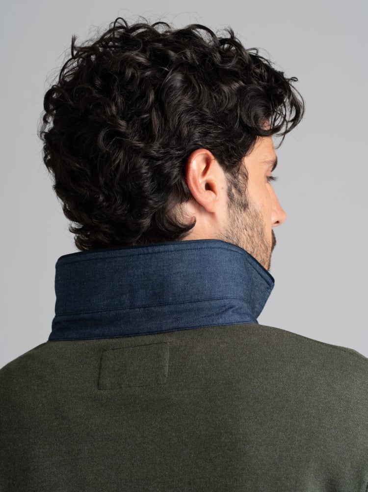 Polo de manga larga para hombre con bolsillo en el pecho y cuello doble