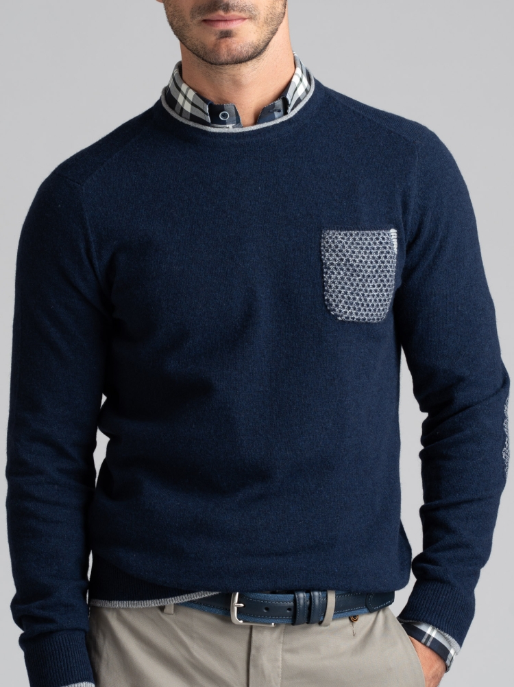 Jersey de cuello redondo para hombre confeccionado en mezcla de lana de galga 12 con bolsillo