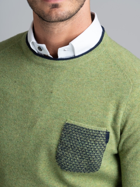 Jersey de cuello redondo para hombre confeccionado en mezcla de lana de galga 12 con bolsillo 2