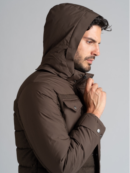 Chaqueta de plumón para hombre en franela e inserciones de tejido micro ripstop