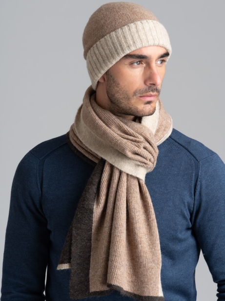 Gorro de hombre de lana afeitada con borde en contraste