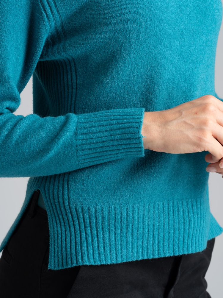 Maglia donna girocollo aperto tinta unita