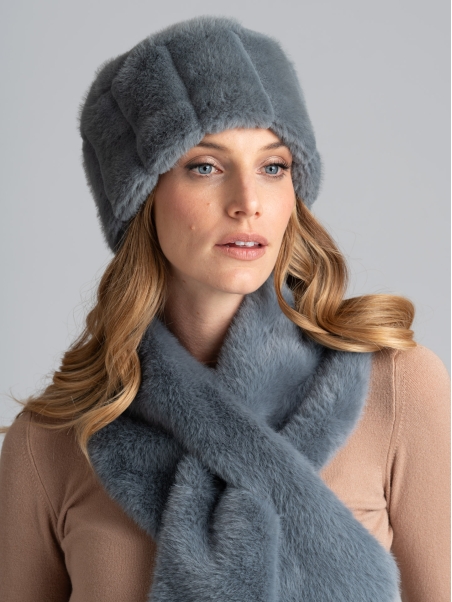 Gorro de piel sintética para mujer
