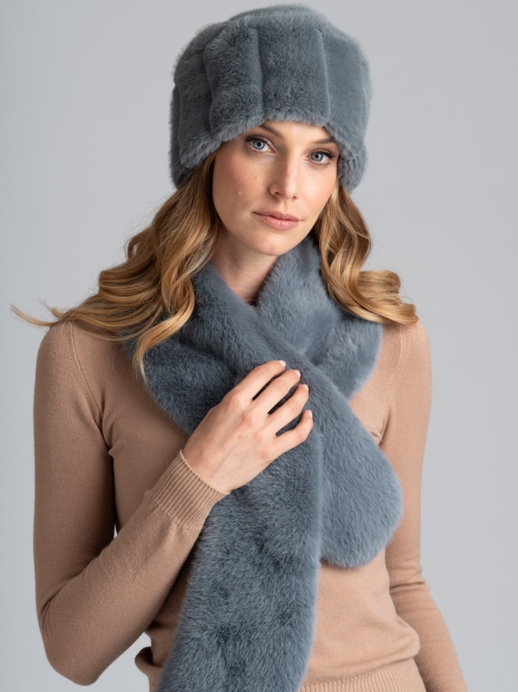 Gorro de piel sintética para mujer