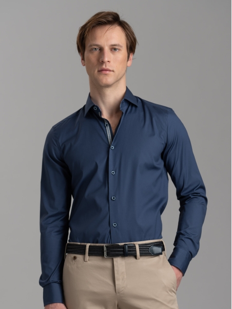 Camicia uomo blu in popeline con collo semi francese