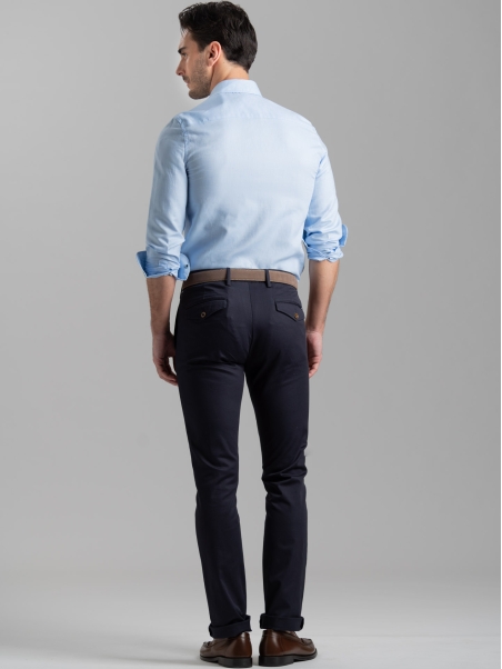 Pantalón chino de hombre de tricotina elástica teñida por piezas