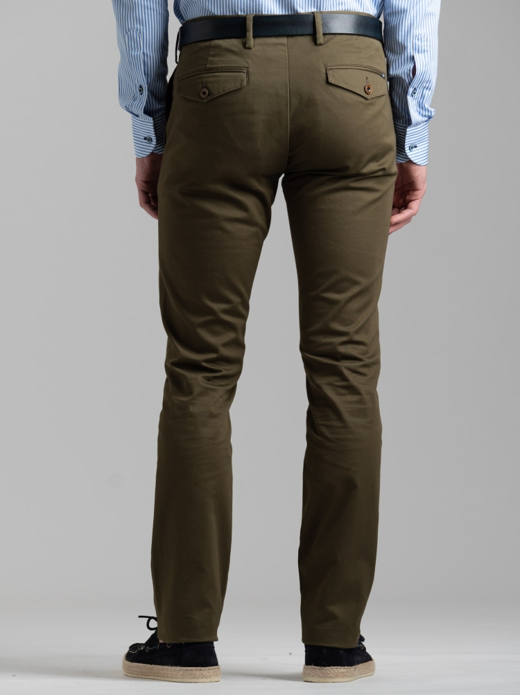 Pantalone uomo chino in tricotina stretch tinto pezza