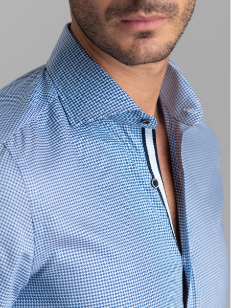 Camicia uomo azzurra pied de poule con collo semi francese