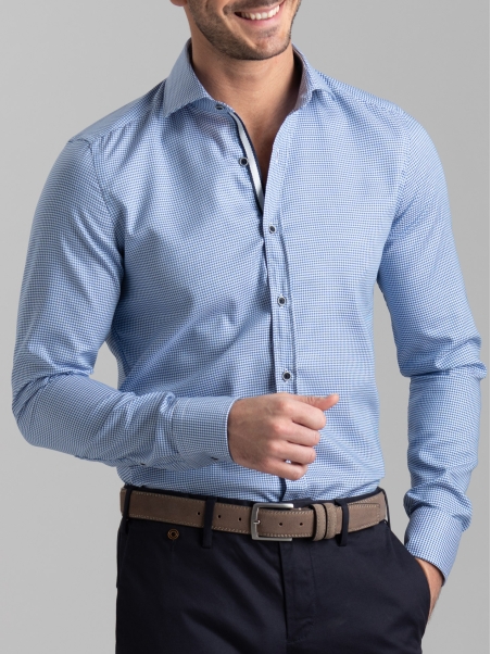 Camisa de hombre azul pata de gallo con cuello semifrancés