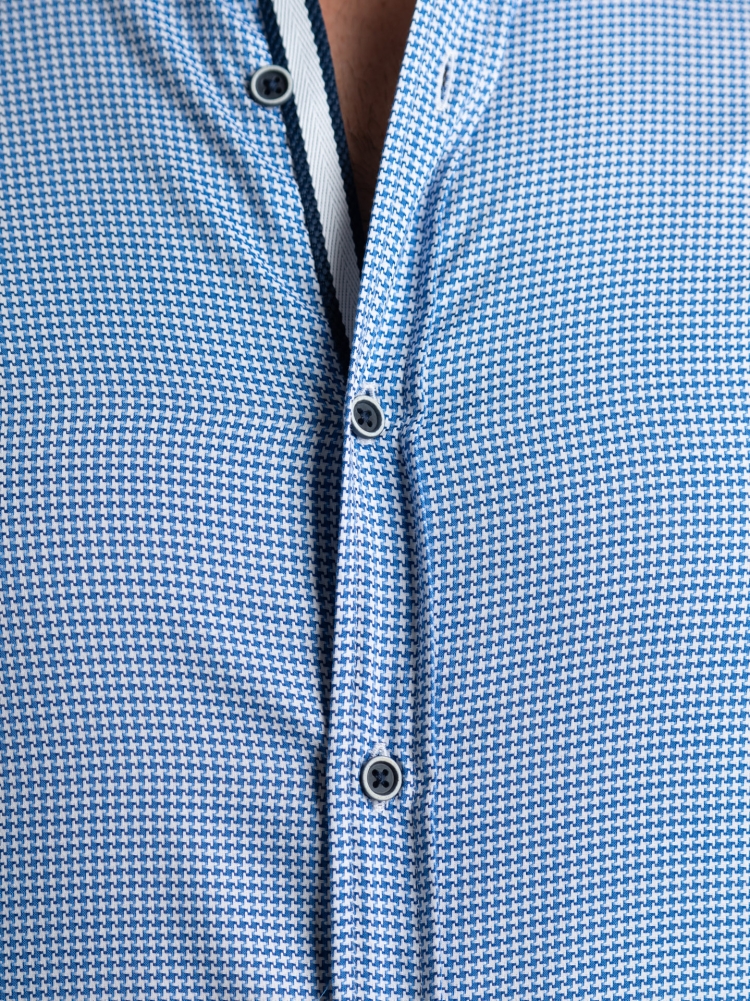 Camisa de hombre azul pata de gallo con cuello semifrancés