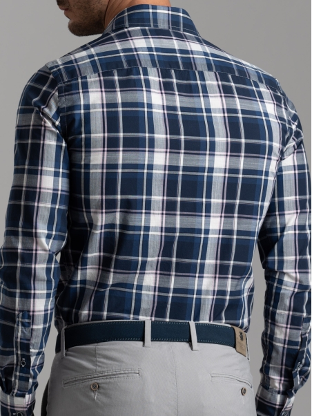 Camisa madrás en mezcla de lino con cuello semifrancés