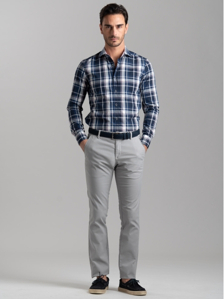 Camisa madrás en mezcla de lino con cuello semifrancés