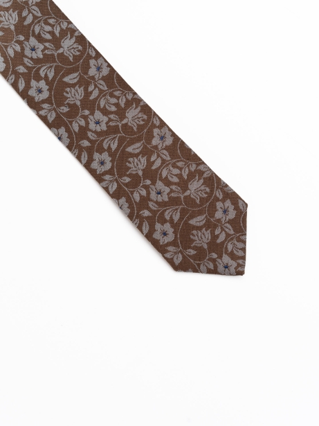 Corbata de seda con motivos florales