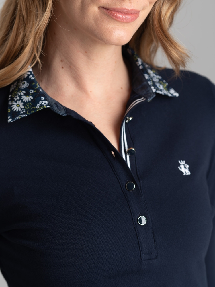 Polo de mujer de manga tres cuartos con inserciones estampadas