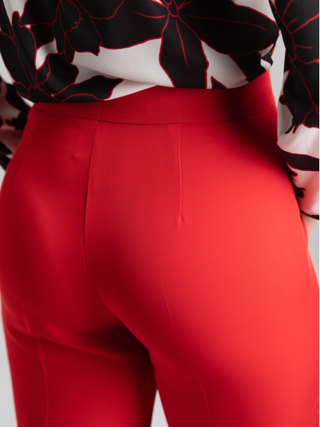 Pantalones pitillo fluidos rojos de mujer con vuelta
