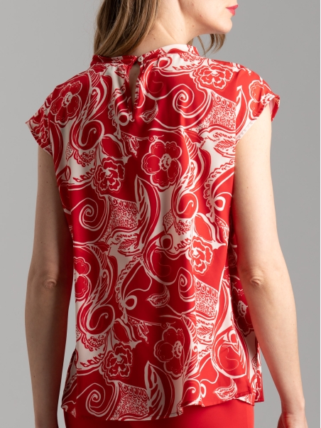 Camisa floral de mujer con hombro caído y drapeado
