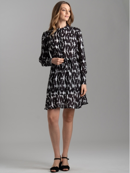 Vestido de mujer por la rodilla con estampado geométrico sombreado