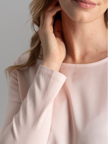 Blusa de mujer de manga larga en dos tejidos