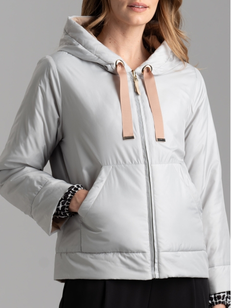 Chaqueta reversible para mujer de 100 g con capucha
