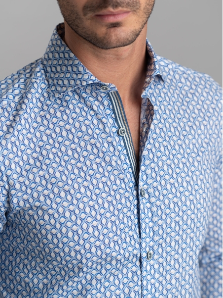 Camicia uomo fantasia geometrica con collo semi francese