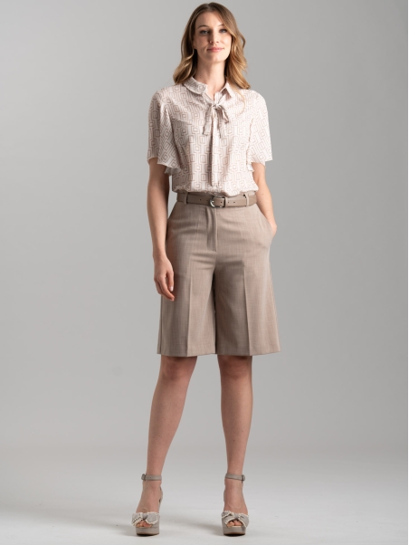 Camicia donna fantasia geometrica con manica a campana