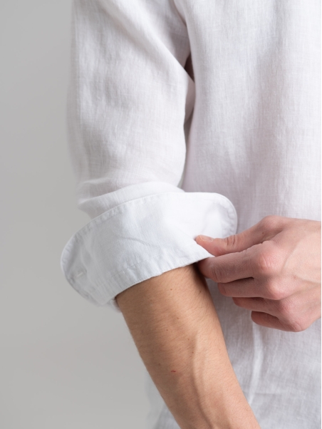 Camicia uomo bianca di lino con collo alla coreana