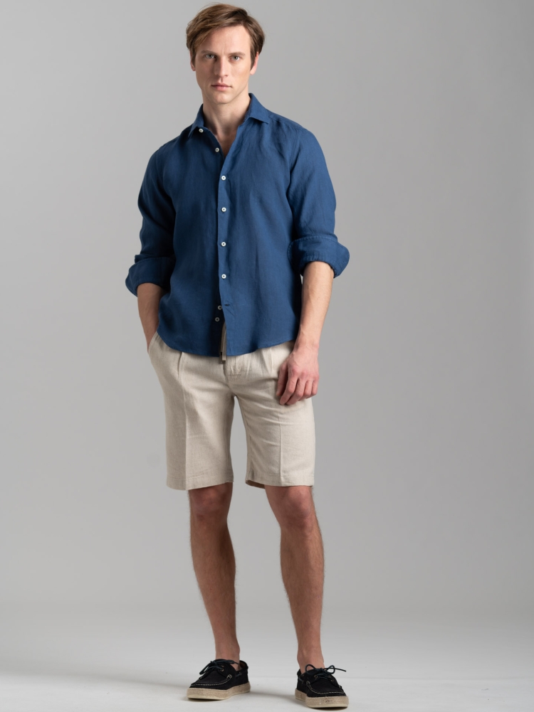 Camicia uomo in lino blu chiaro con collo semi francese
