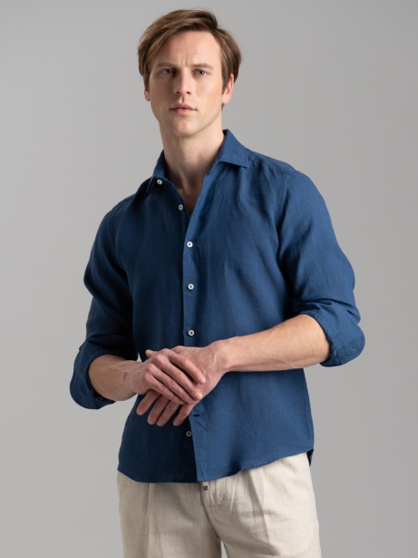 Camicia uomo in lino blu chiaro con collo semi francese