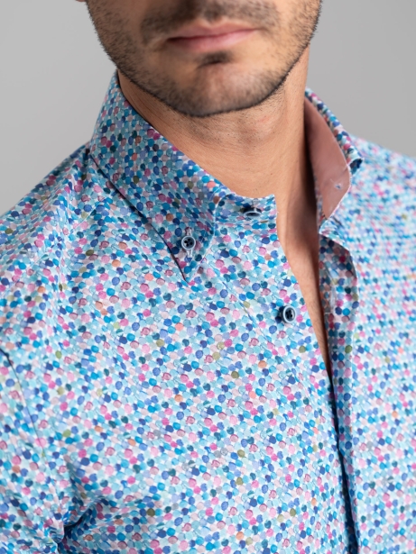 Camicia uomo a pois effetto acquerello con collo button down
