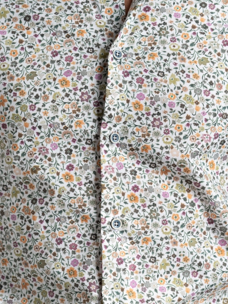 Camicia uomo floreale verde con collo semi francese