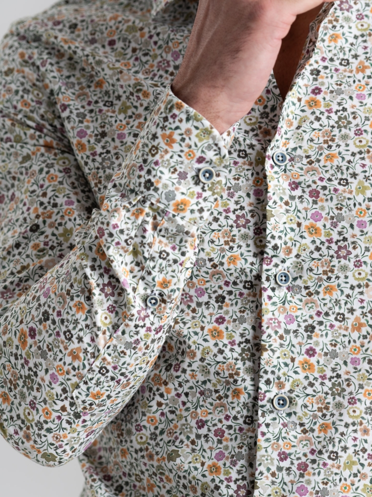 Camicia uomo floreale verde con collo semi francese