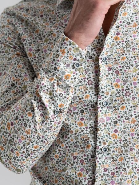 Camicia uomo floreale verde con collo semi francese