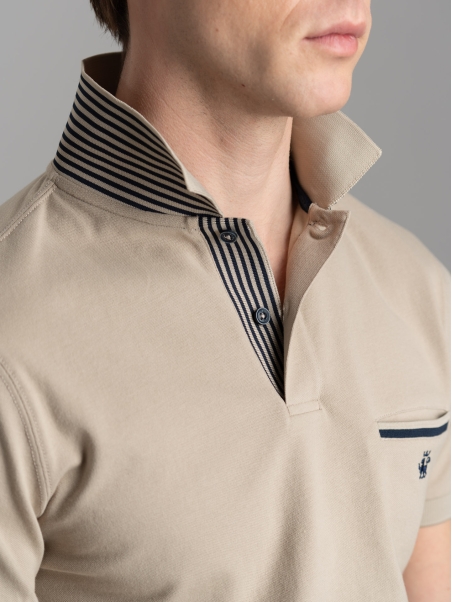 Polo uomo mezza manica con micro righe e taschino
