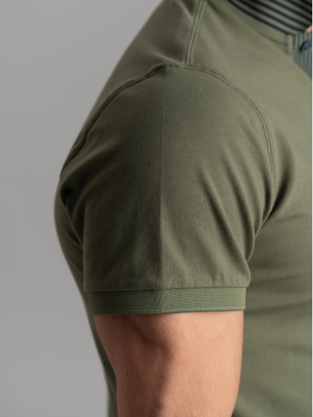 Polo uomo mezza manica con micro righe e taschino