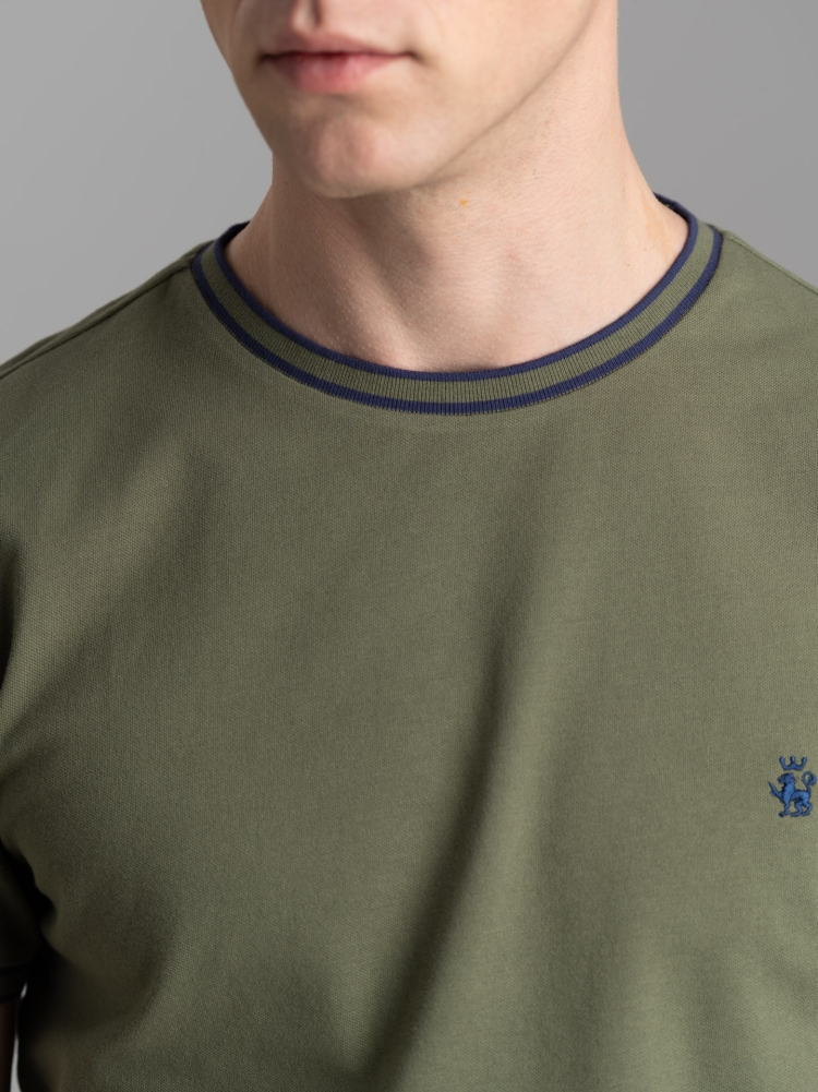 T-shirt uomo in cotone stretch con dettagli a contrasto