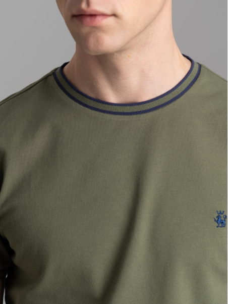 T-shirt uomo in cotone stretch con dettagli a contrasto