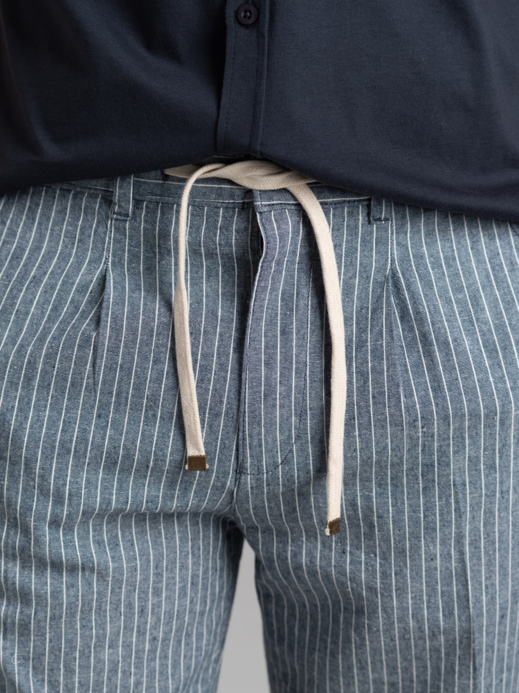 Bermuda uomo rigato blu navy in lino con coulisse