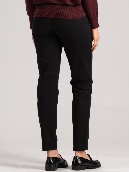 Pantalón chino de mujer en gabardina de algodón de tacto cálido