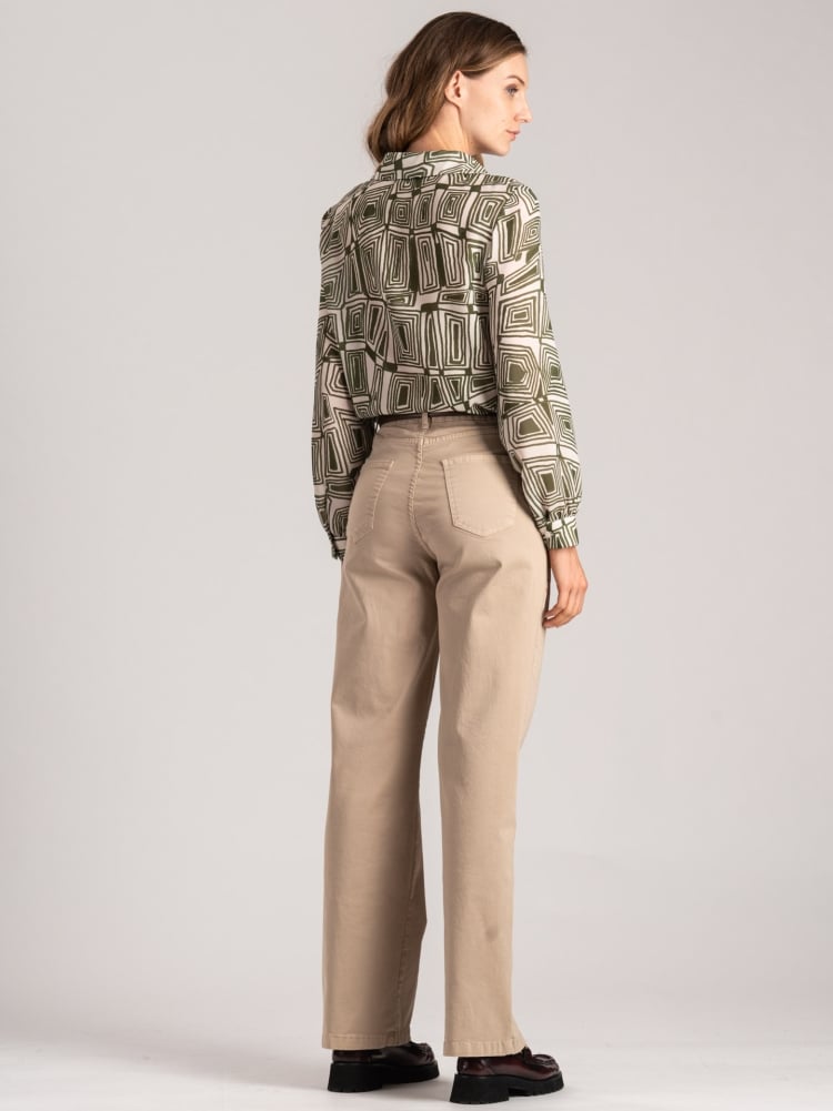Camisa de fantasía para mujer confeccionada en georgette doble