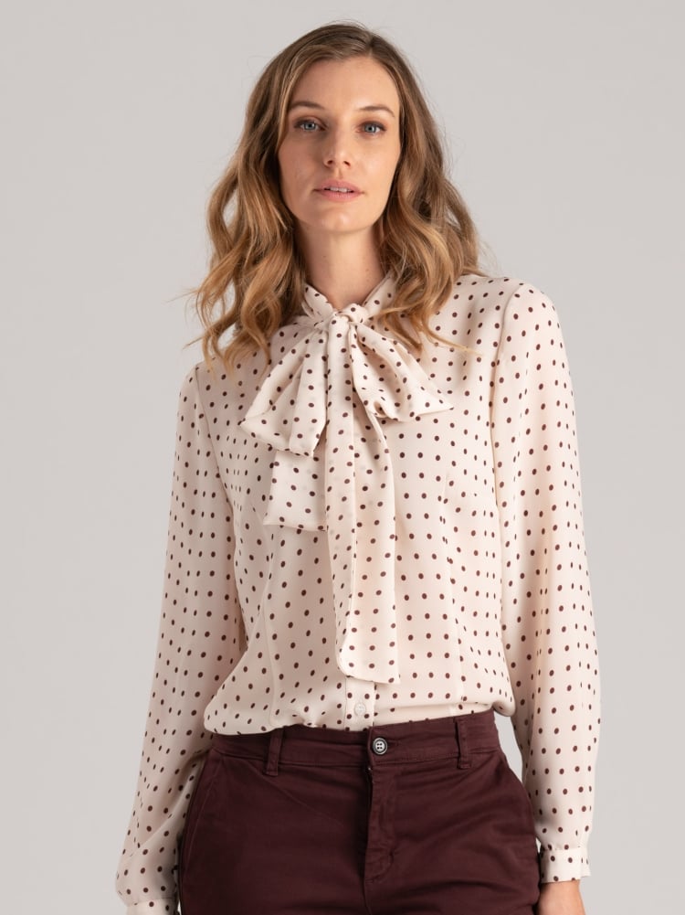 Camisa de mujer de georgette a lunares con lazo