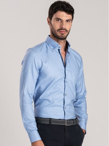 Camisa abotonada microarmada azul claro para hombre