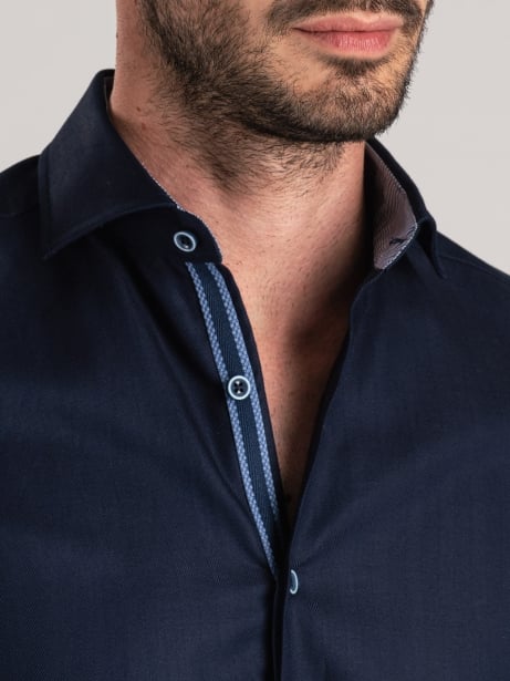 Camisa de hombre en espiga azul cuello semidesplegado 2