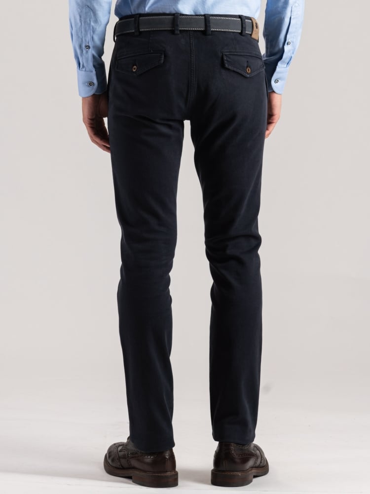 Pantalón chino de gabardina para hombre con bolsillos de ala