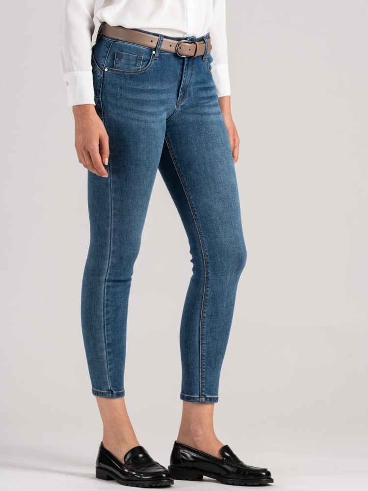 Jeans donna cinque tasche lavaggio medio