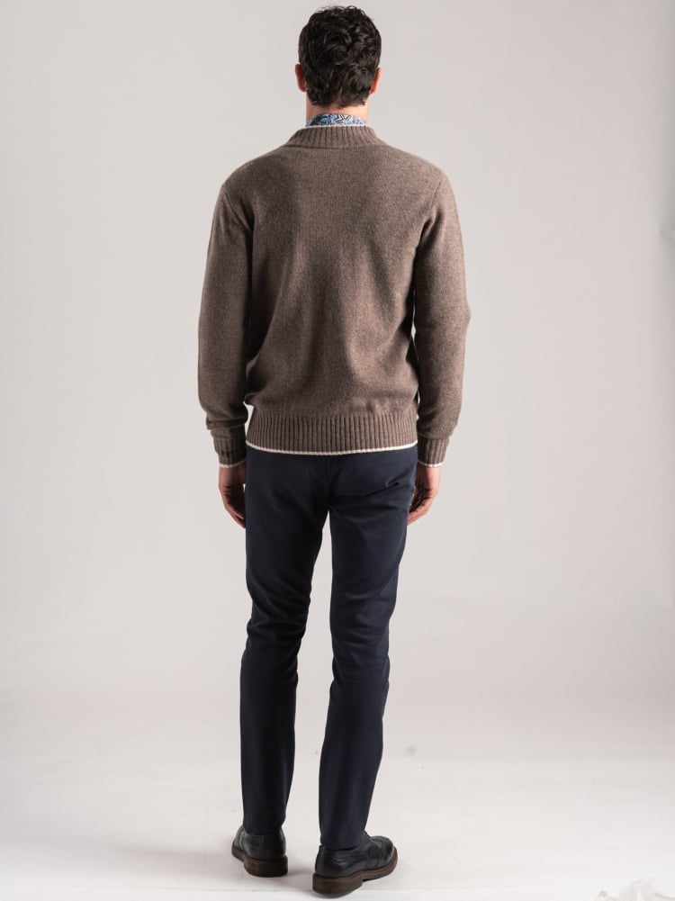 Chaqueta de hombre con cremallera entera y contrastes
