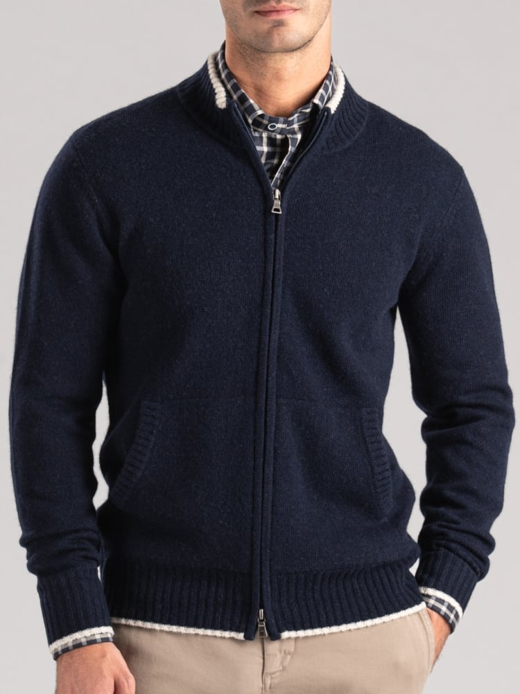 Chaqueta de hombre con cremallera entera y contrastes