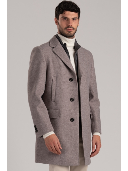 Abrigo de hombre con peto desmontable